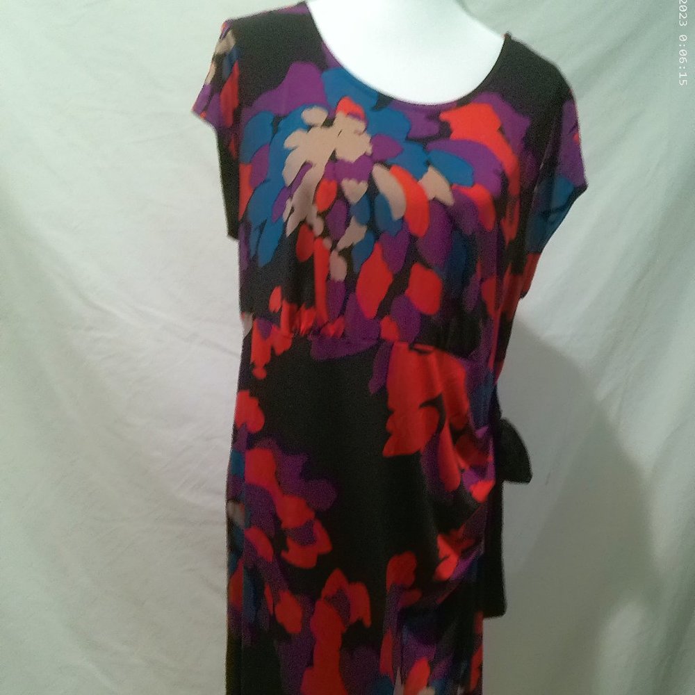 Liz Lange Maternity Sun dress  Black / floral  size  X- Large  short sleeve